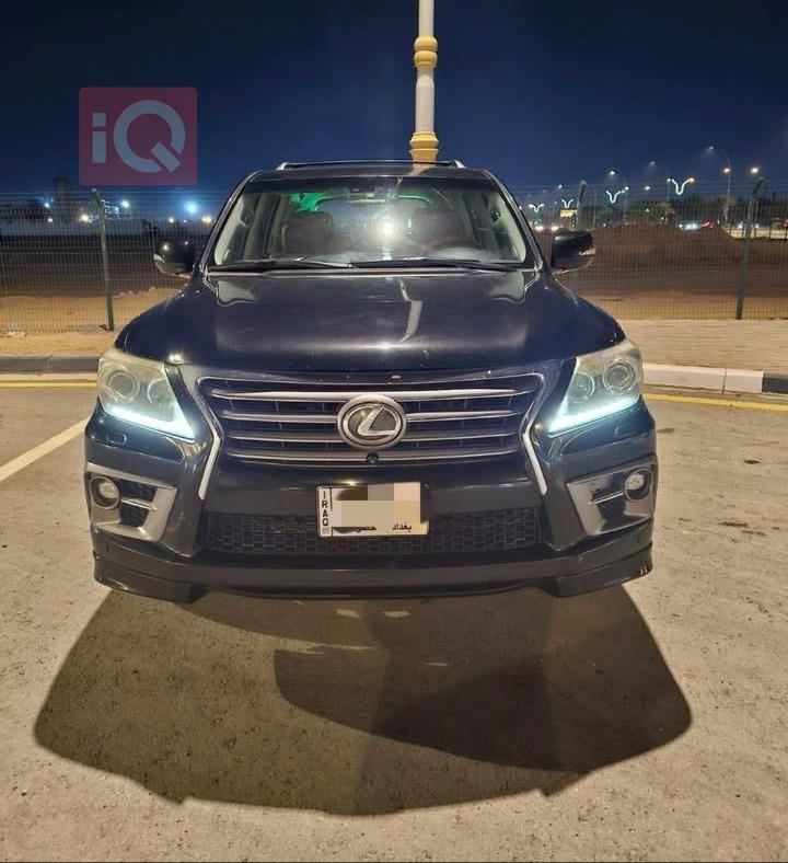 لكزس LX